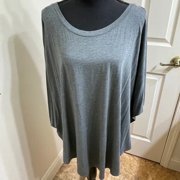 Tunic - Picture 1 of 4